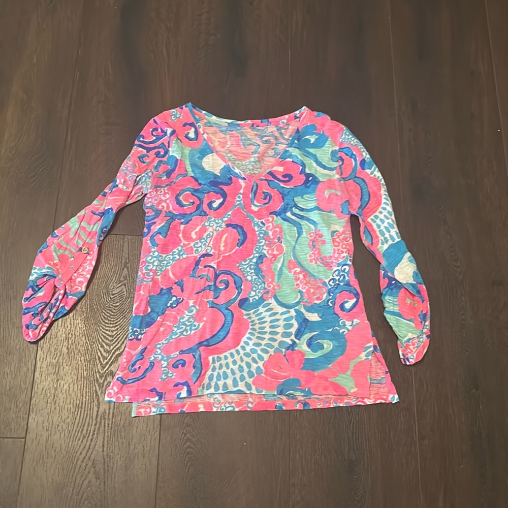 Lilly Pulitzer lightweight shirt